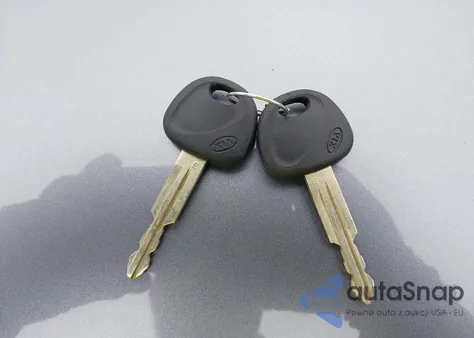 2008 Kia Sorento z USA, uszkodzony, nr VIN KNDJD735985815837